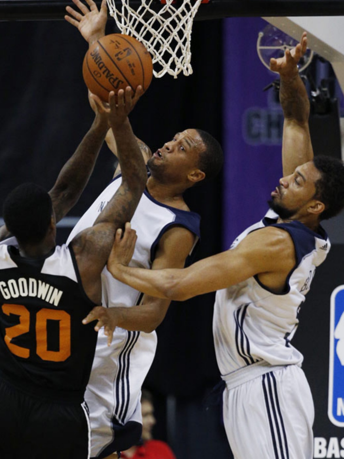 关于NBA季后赛赛程吃紧;国际米兰赛前状态回暖;态度坚定;赛程密集仍需轮换的信息 关于NBA季后赛赛程吃紧;国际米兰赛前状态回暖;态度坚定;赛程密集仍需轮换的信息