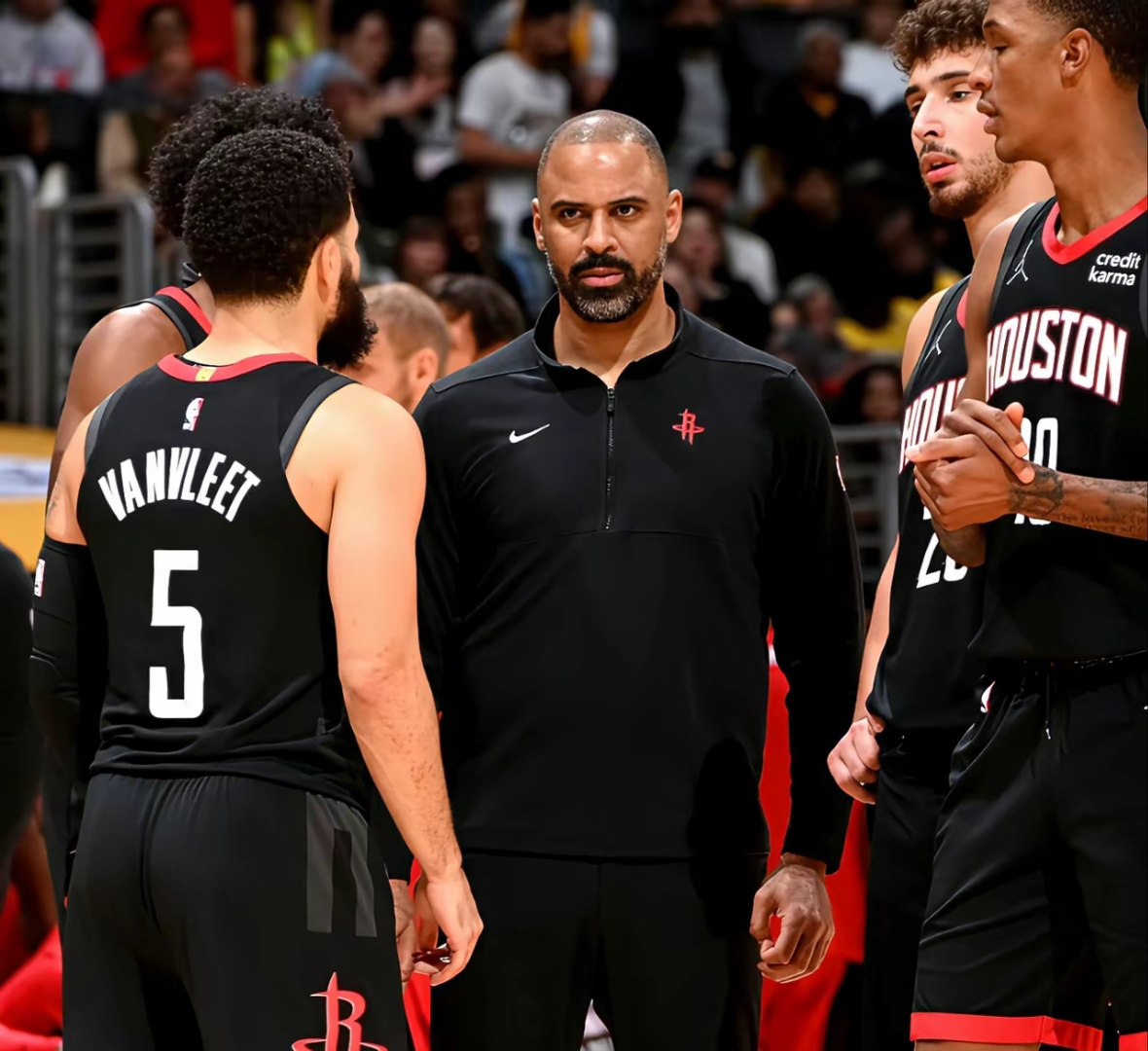 关于新奥尔良鹈鹕迎欧篮联关键赛;加时末段绝杀压哨;更衣室稳定;更衣室氛围转暖的信息 关于新奥尔良鹈鹕迎欧篮联关键赛;加时末段绝杀压哨;更衣室稳定;更衣室氛围转暖的信息