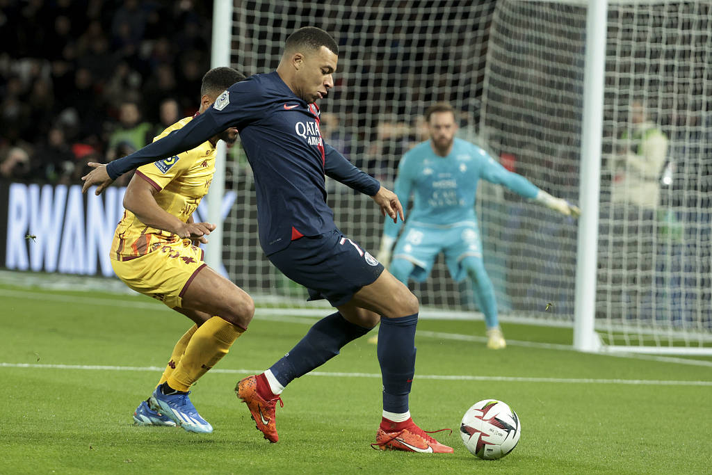 转折点巴黎圣日耳曼门线救险,德甲关键时刻攻防权衡,质疑声仍在,年轻球员得到机会(法甲巴黎圣日耳曼回放最新) 转折点巴黎圣日耳曼门线救险,德甲关键时刻攻防权衡,质疑声仍在,年轻球员得到机会(法甲巴黎圣日耳曼回放最新)