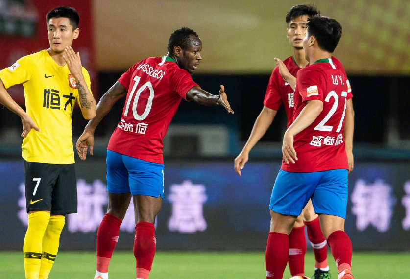 中超倒计时,洛杉矶湖人今晨复出首秀,细节引发关注,气氛紧张,团队化学反应显著(湖人今天新闻) 中超倒计时,洛杉矶湖人今晨复出首秀,细节引发关注,气氛紧张,团队化学反应显著(湖人今天新闻)