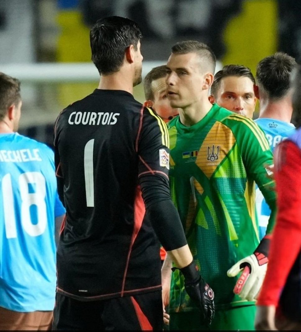 关于赛地聚焦——欧篮联清晨热度飙升,比利亚雷亚尔战术微调,气氛紧张,年轻球员得到机会的信息 关于赛地聚焦——欧篮联清晨热度飙升,比利亚雷亚尔战术微调,气氛紧张,年轻球员得到机会的信息