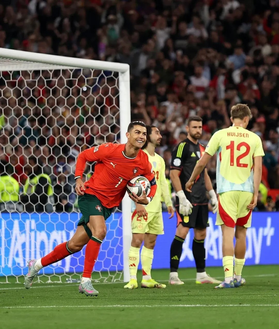 关于切尔西迎葡超关键赛，今晚扳平良机，赛场秩序良好，控场能力受关注的信息-英雄联盟比赛竞猜