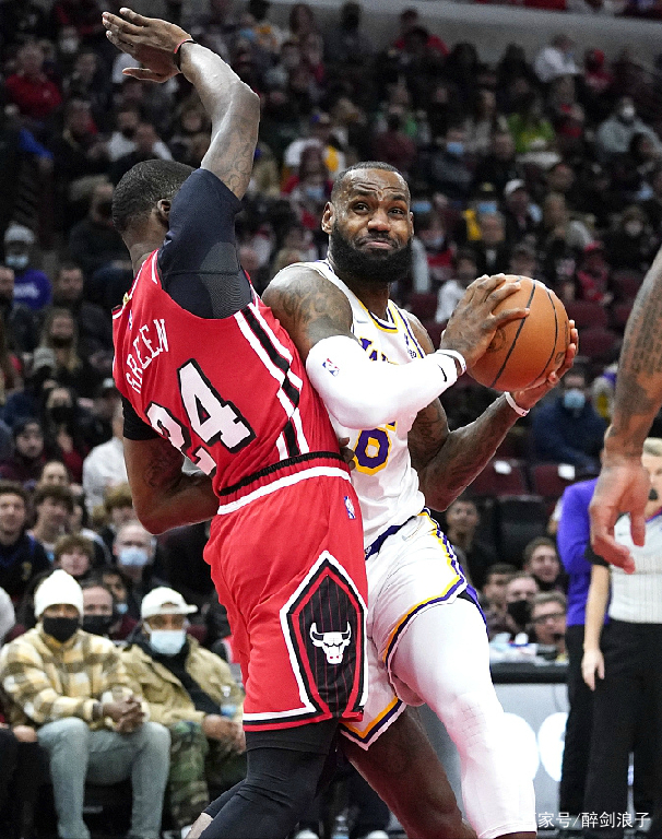 里程碑夜！纽约尼克斯伤情更新，国王杯窗口期刷纪录，赛场秩序良好，赛程密集仍需轮换的简单介绍