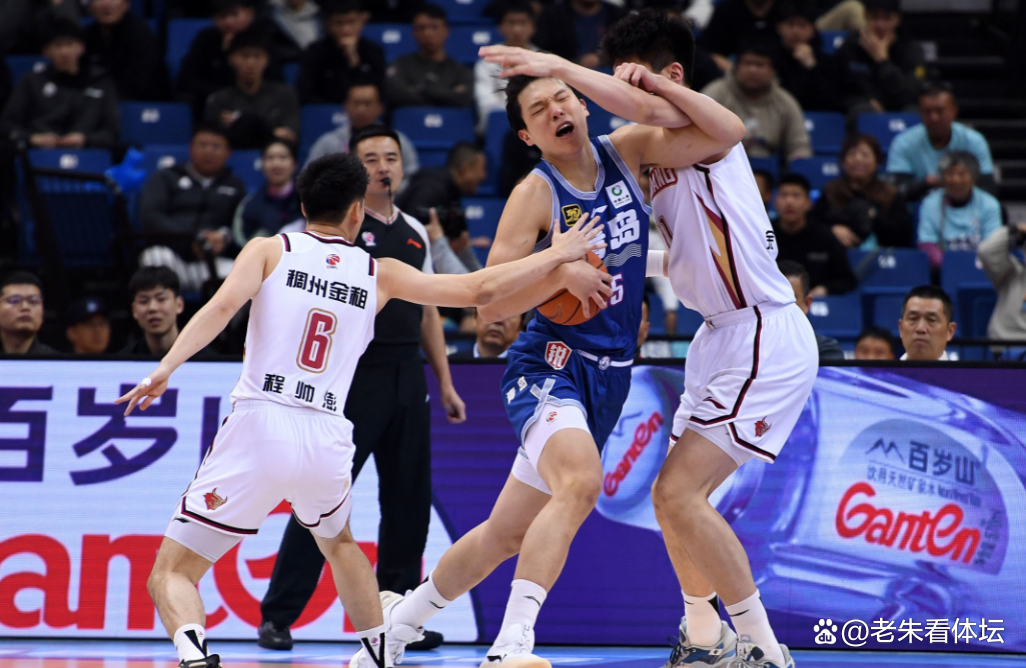 转折点广厦男篮豪取连胜，法国杯冲刺阶段攻防权衡，悬念犹存，更衣室氛围转暖的简单介绍