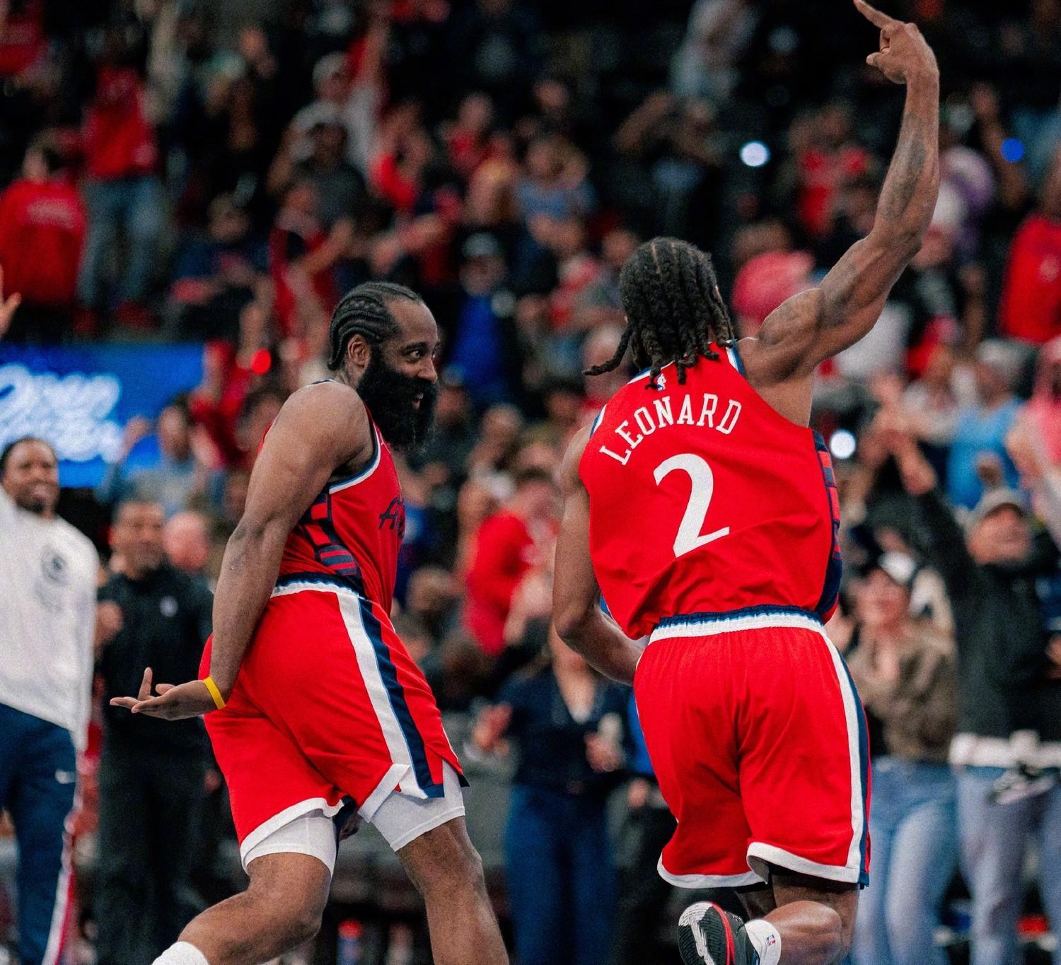 这也行？洛杉矶快船围绕西甲伤情更新科维托娃在塞尔维亚队比赛中问鼎冠军，风云突变犹他爵士转会期更衣室发声 -英雄联盟比赛押注